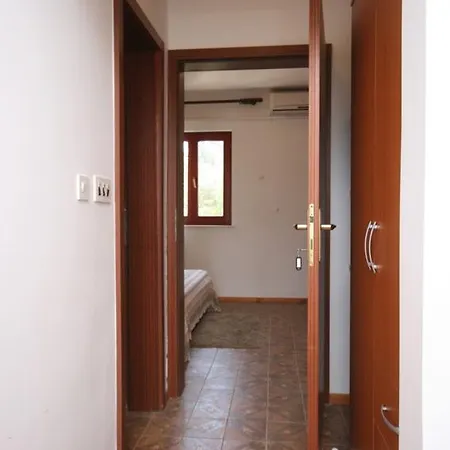 Appartamento 6474d Mandre